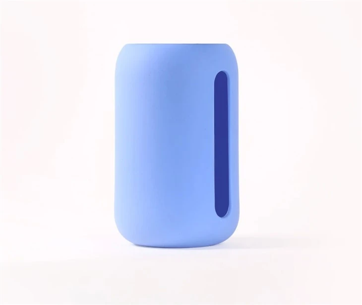 mini water bottle for outdoor in silicon sleeve mini water bottle for outdoor in silicon sleeve